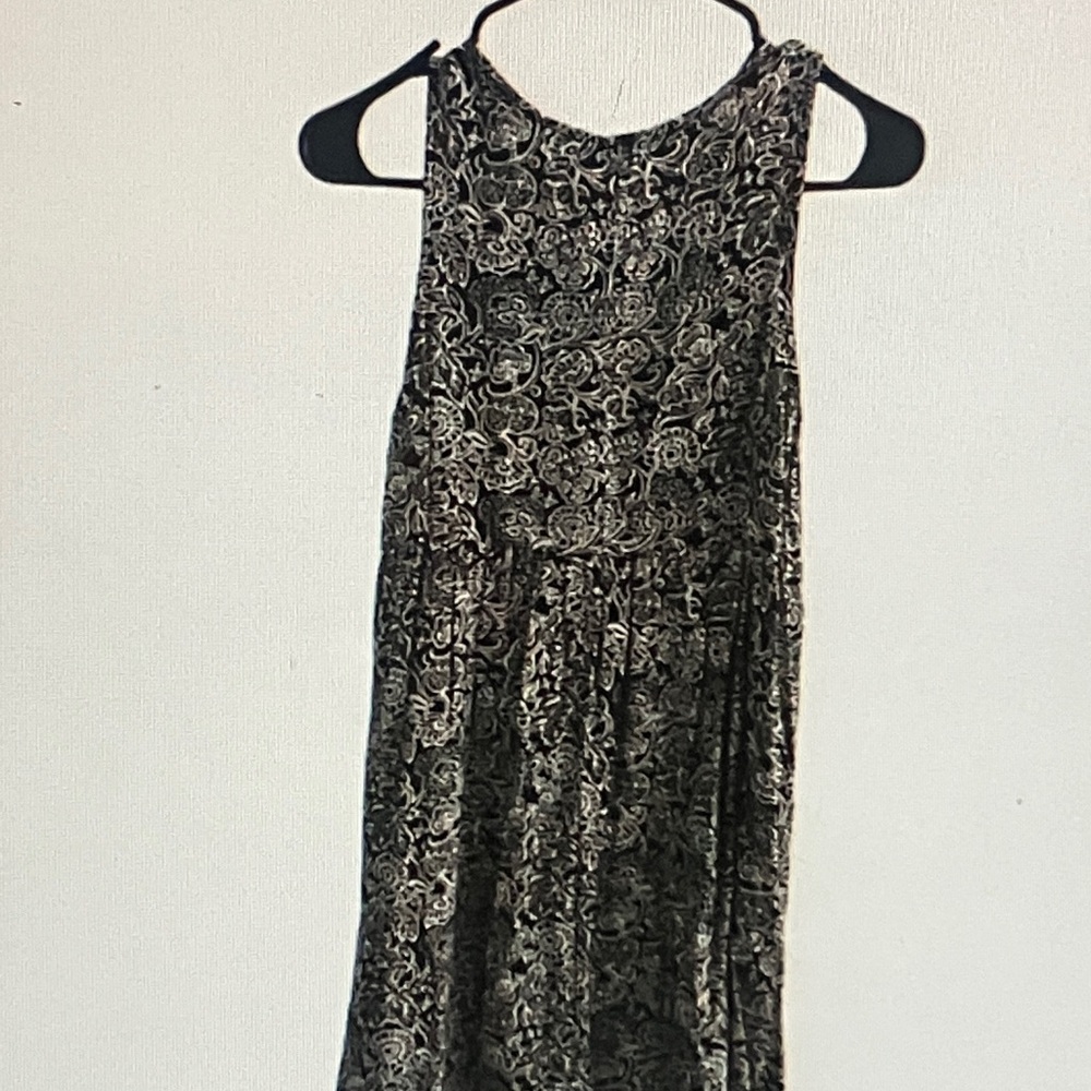 Sleeveless Black and Cream Floral Velvet Dress